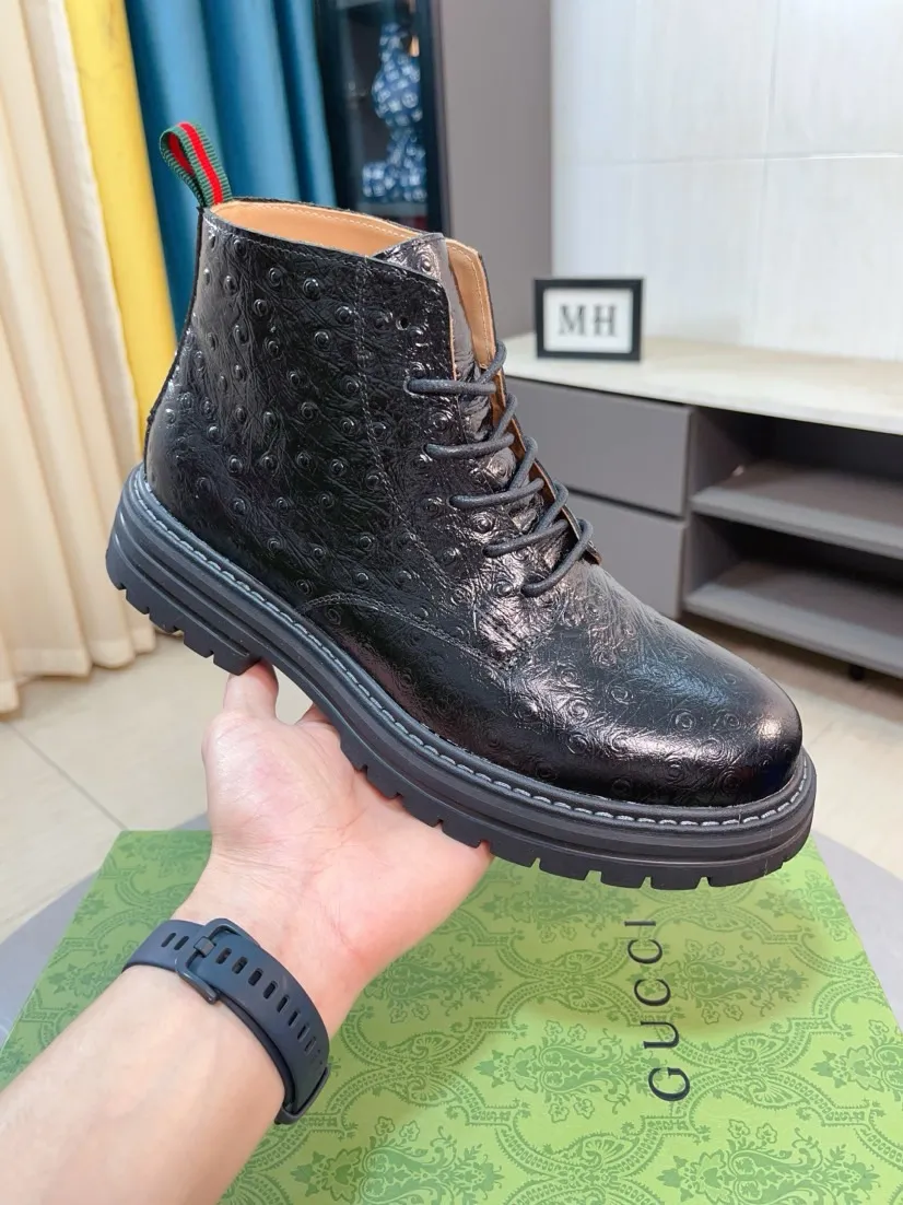Men's shoes 💰540🌸🌸 (GUCCI) [cow lining plus velvet optional] [can be made without standard] New product Martin boots imported from Canada with full top layer high mercerized frosted fabric, punched using 3D digital technology, high-end and classy, ​​versatile to wear, full of three-dimensionality, close pictures will make you obsessed with the leather. You can't extricate yourself ~ the best on the market.          Fabric: Cowhide/Embossed Lining: Cowhide.          Please make a note when placing an order, sizes: 38-44 (37, 45, 46 can be customized and cannot be returned or exchanged) 5 colors available; black, gray, khaki, coffee, and earthy yellow